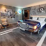 V8 Classic Motorworld Region Stuttgart 뵈브링엔