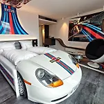 V8 Classic Motorworld Region Stuttgart Hotel