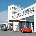 V8 Classic Motorworld Region Stuttgart 뵈브링엔