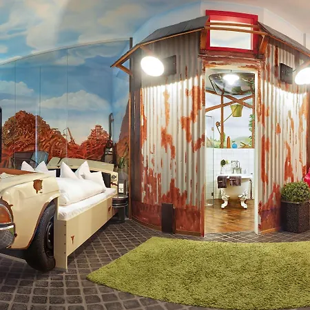 V8 Classic Motorworld Region Stuttgart 4* Μπέμπλινγκεν