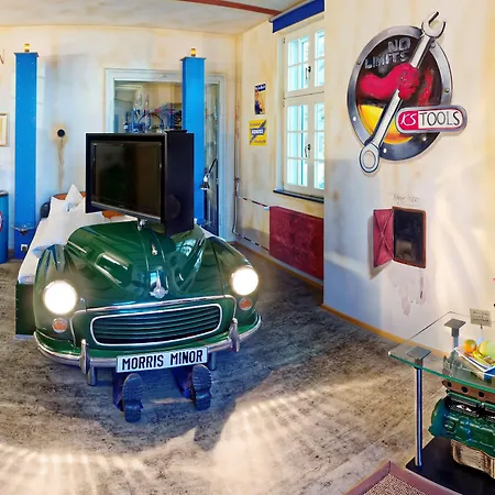 V8 Classic Motorworld Region Stuttgart 4* بوبلنغ