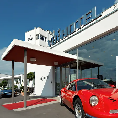 V8 Classic Motorworld Region Stuttgart 4*