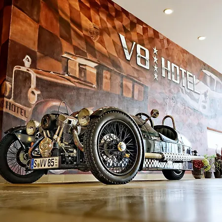 V8 Classic Motorworld Region Stuttgart فندق 4*
